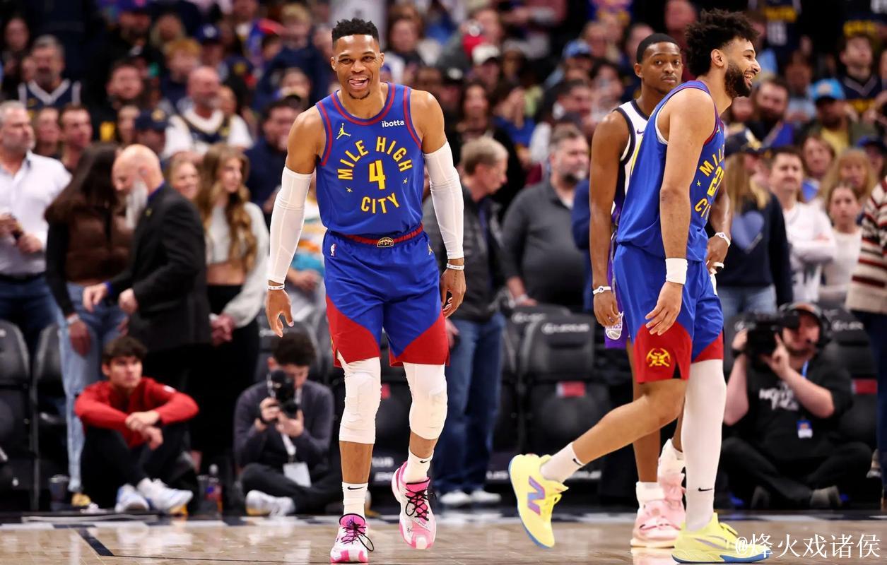 约基奇37+9+8掘金力克活塞 76人险胜爵士3连胜